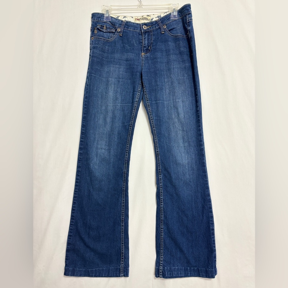 YMI Flare Jean Womens Sz 11 Medium Blue Mid Rise Embroidered Pocket Y2K Festival